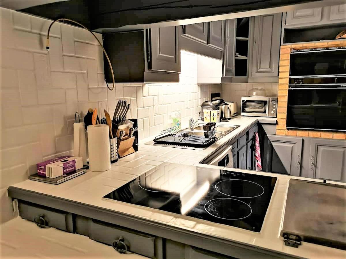 Greyhound - Grand Appartement Centre-Ville ソアソン エクステリア 写真